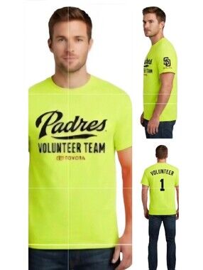 San Diego Padres Neon Yellow 2015 Volunteer T-shirt Collectable  Size Large
